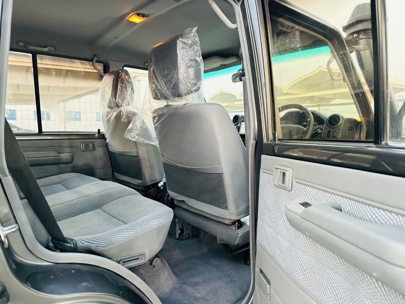 Toyota Land Cruiser 70