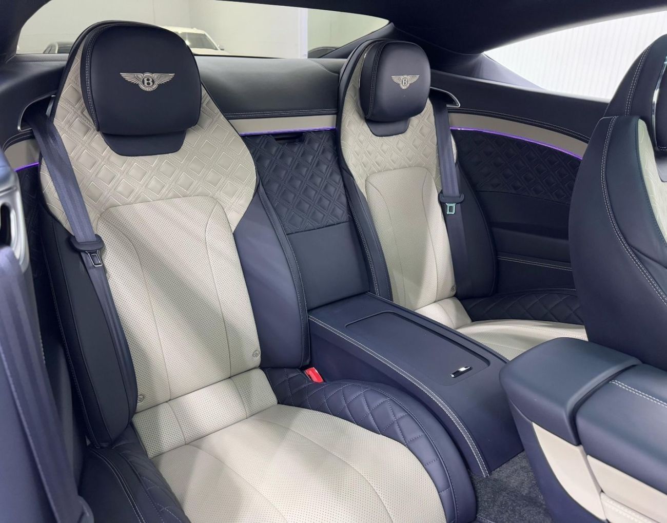 Bentley Continental GT 6.0L W12 (626 HP) 2020 Bentley Continental GT W12, 2026 Bentley Warranty + Service Pack, Very Low Km