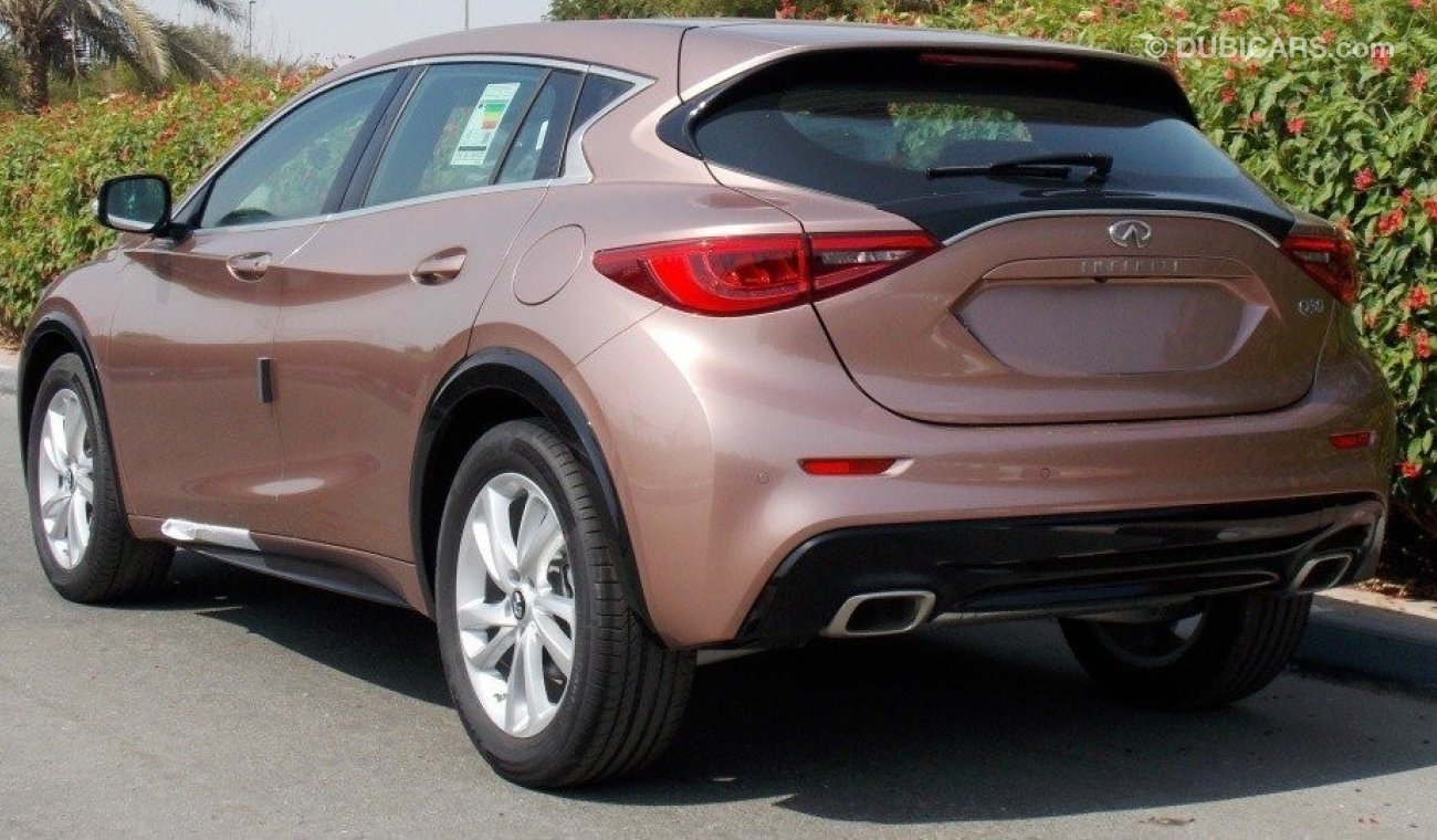 Infiniti Q30 4dr 1.6L 4cyl Panorama GCC Specs With 3Yrs./100k Km Warranty at the Dealer