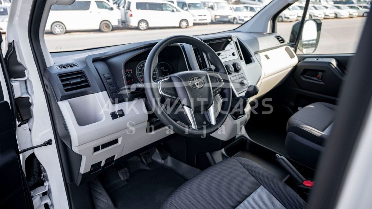 تويوتا هاياس TOYOTA HIACE HR 2.8D MT 13 SEATER MY2023