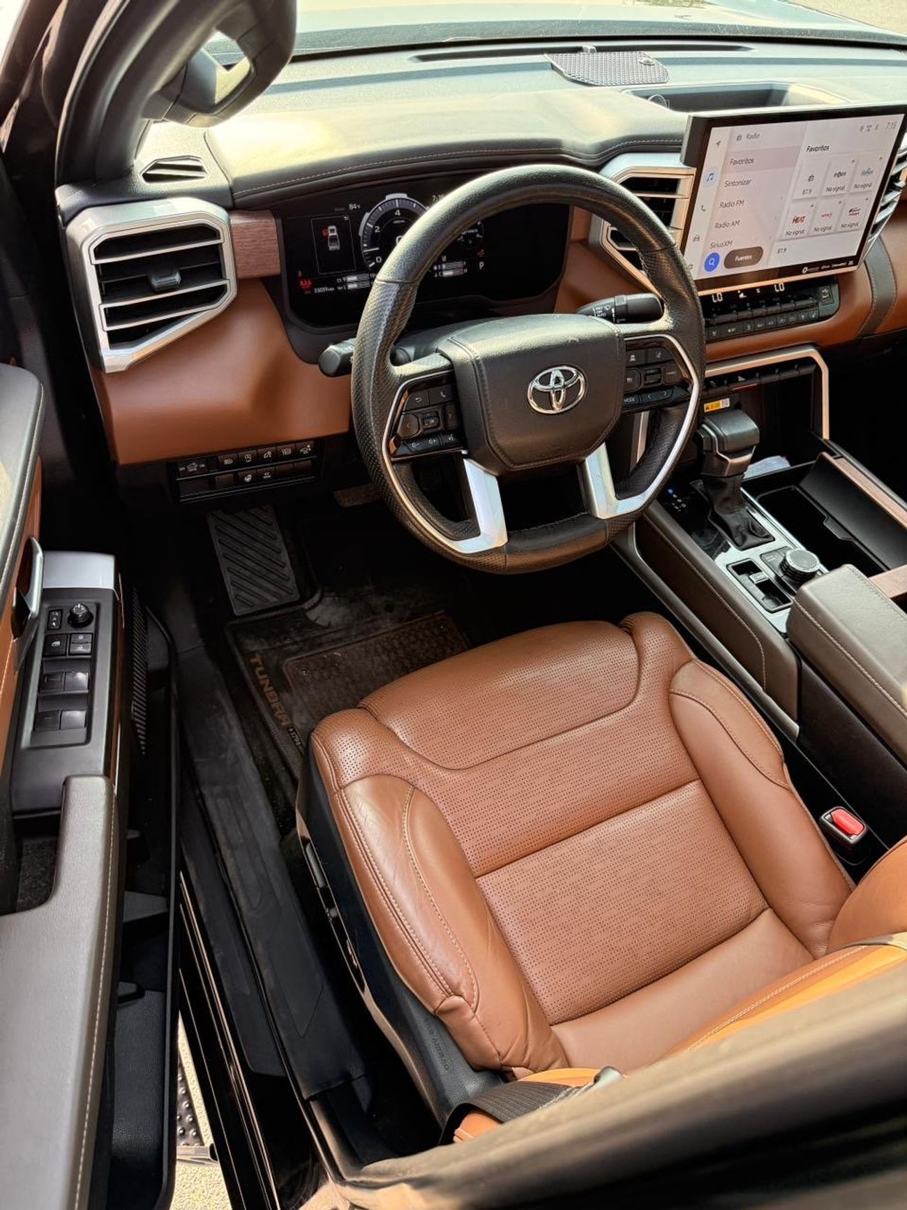 Toyota Tundra Platinum 1794 edition | panoramic, 360 camera full option