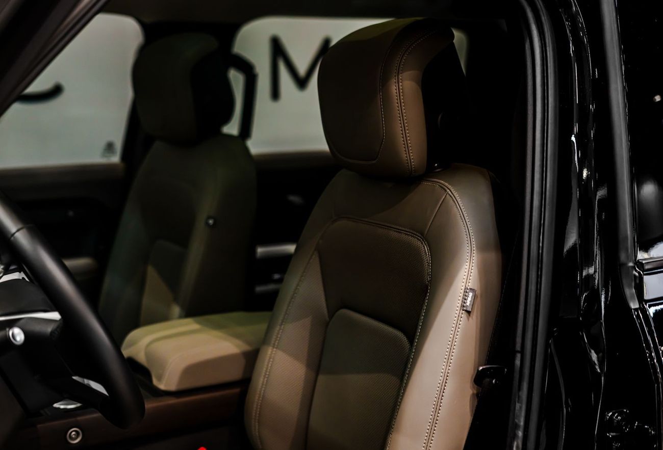 Land Rover Defender 2023 URBAN Land Rover Defender P400 HSE, Warranty Valid, Service Contract Valid, Low KMs, GCC