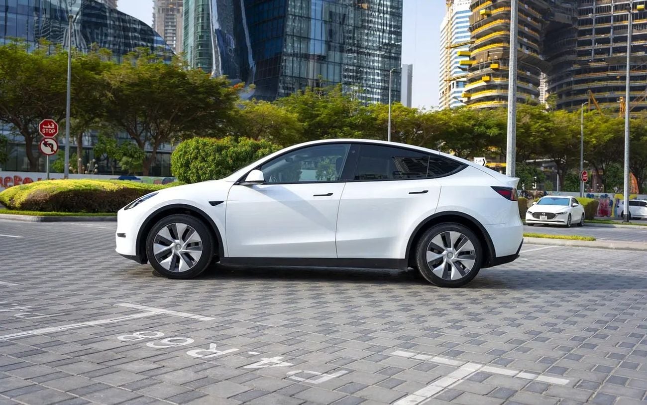 Tesla Model Y Long Range (AWD) Long Range