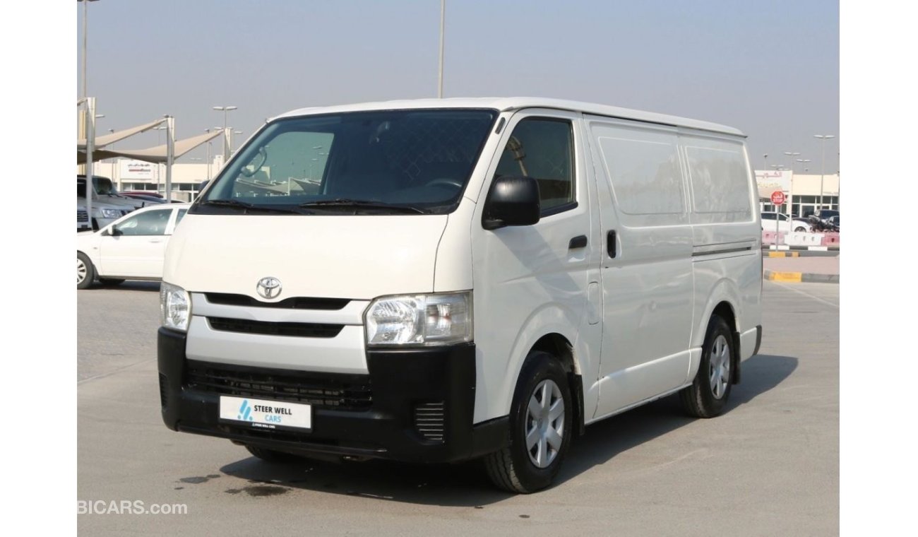 Toyota Hiace 2015 | HIACE STANDARD ROOF MULTIPURPOSE DELIVERY VAN WITH GCC SPECS AND EXCELLENT CONDITION