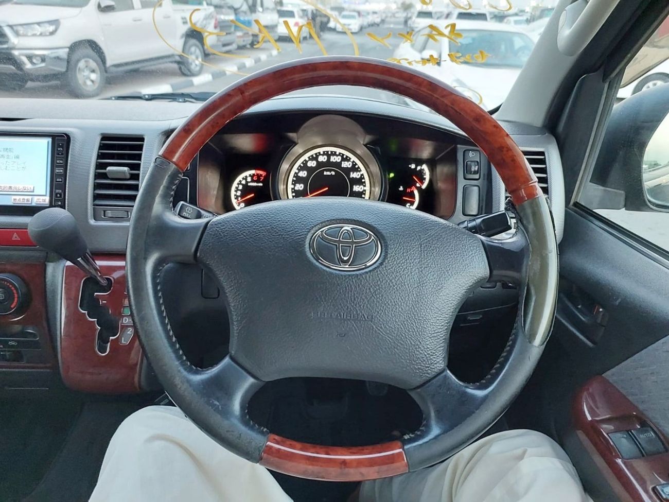Toyota Hiace TOYOTA HIACE VAN RIGHT HAND DRIVE(PM83099)