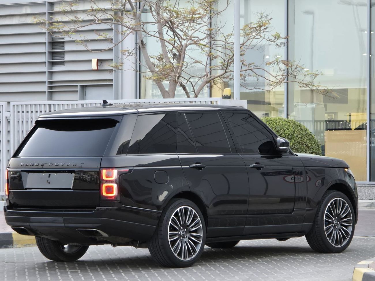 لاند روفر رينج روفر VOGUE SUPER CHARGED 2016 US (BODY KIT 2020) PERFECT CONDITION // FULL OPITION