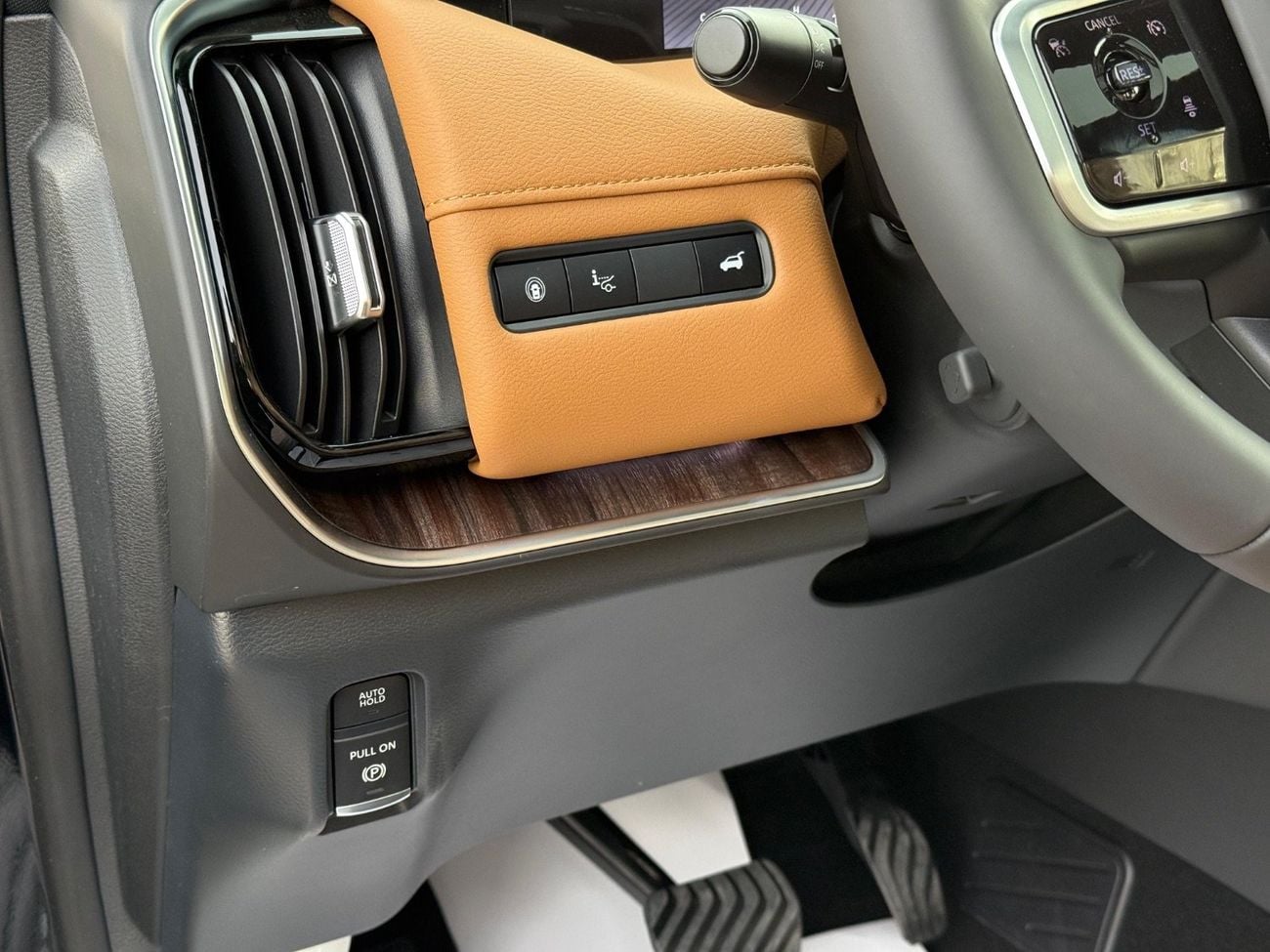 Nissan Patrol LE Platinum City 3.5L 2026 black inside Tan  interior