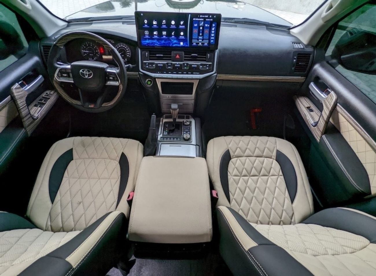 Toyota Land Cruiser GXR Upgrade to 2023 model full options