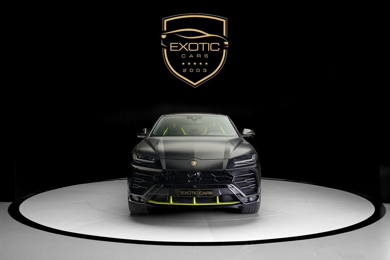 لامبورغيني اوروس Graphite Capsule