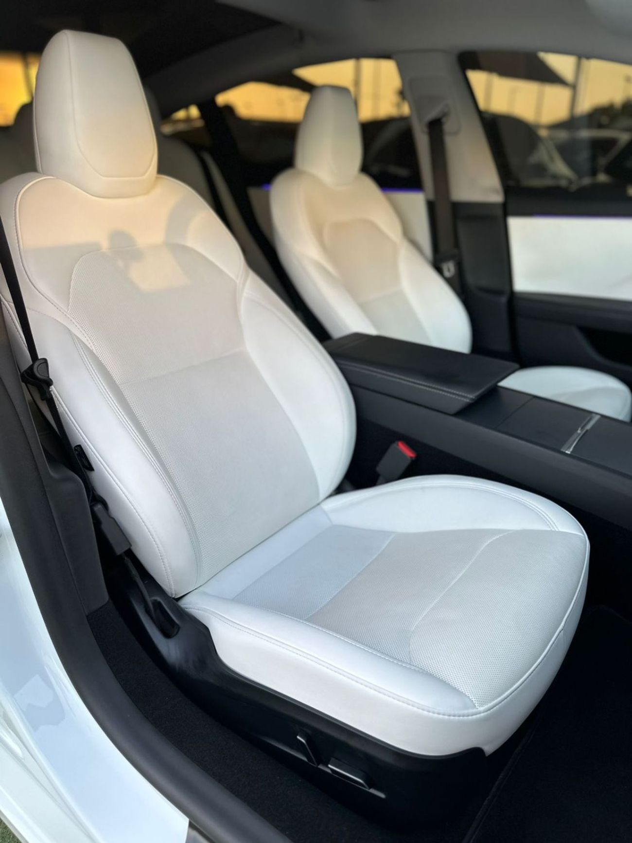 تسلا موديل 3 تسلا موديل 3 لونج رينج خليجي 2024 فل ابشن صبغ وكاله تشييكات وكاله تحت الضمان