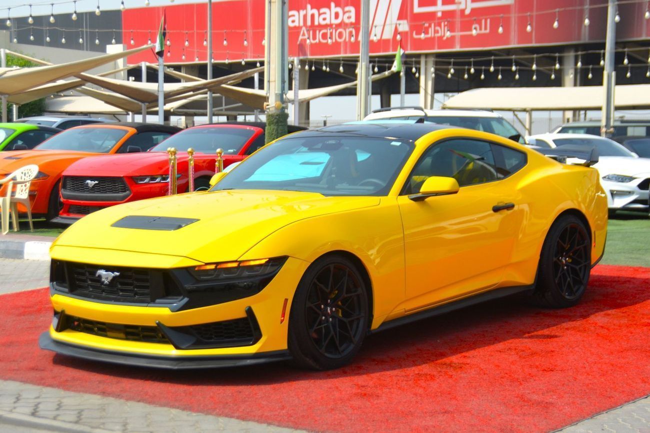 Ford Mustang EcoBoost 2.3L Coupe A/T BEAUTIFUL YELLOW MUSTANG