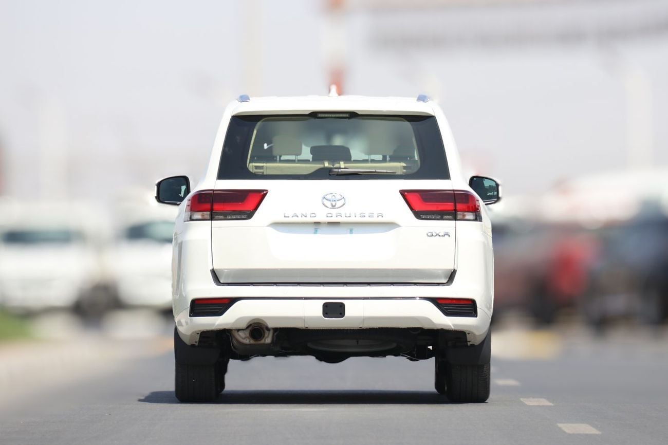 تويوتا لاند كروزر GXR 4.0L LAND CRUISER GXR V6 4.0 Mid option 2026