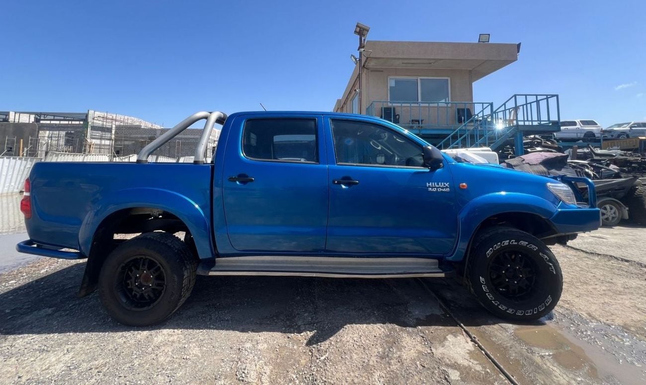 تويوتا هيلوكس RIGHT HAND DRIVE ONLY FOR EXPORT 3.0 LITER