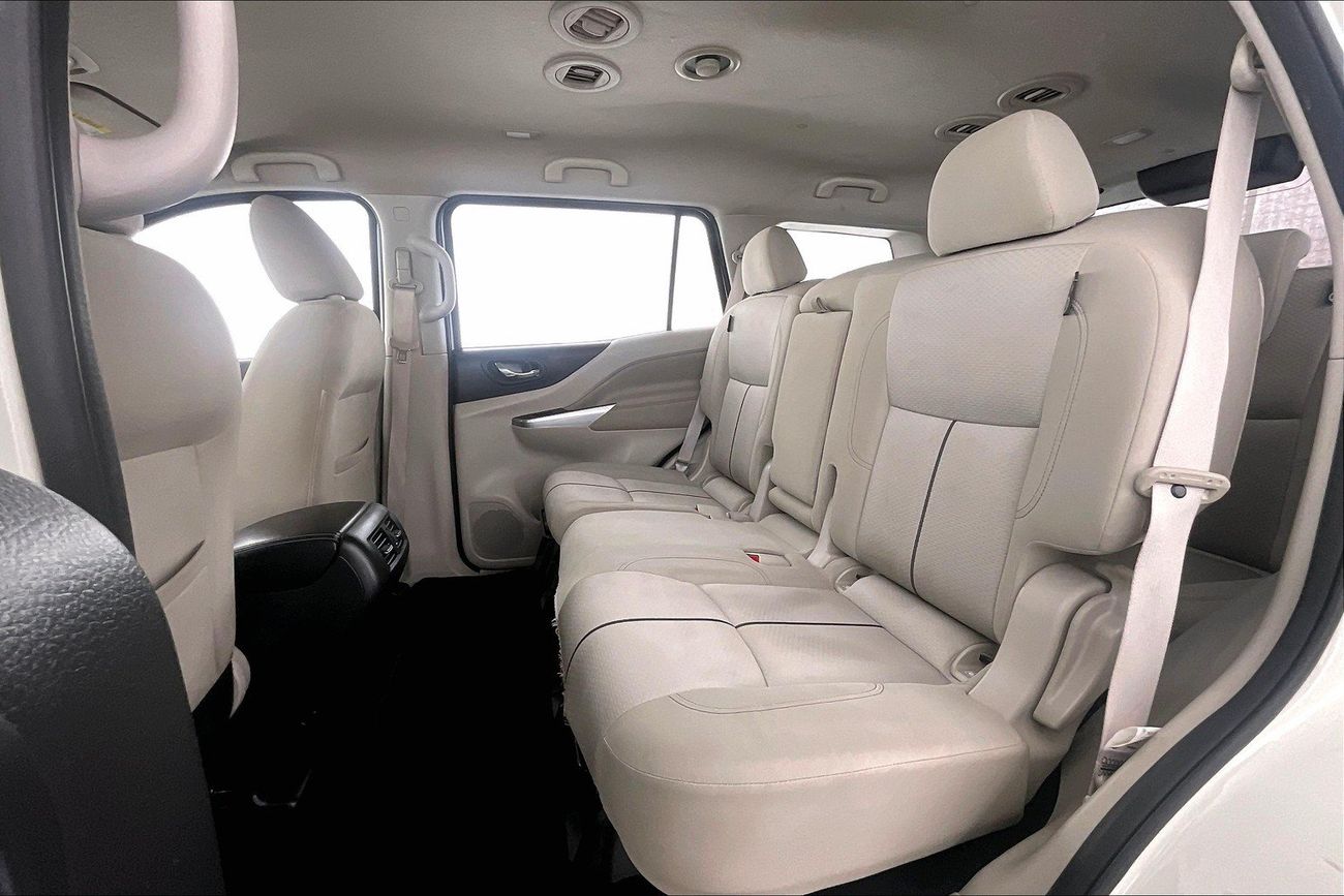 نيسان إكستيرا Titanium | شامل الضمان | 0 ﺪﻔﻋﺓ ﺃﻮﻟﻯ