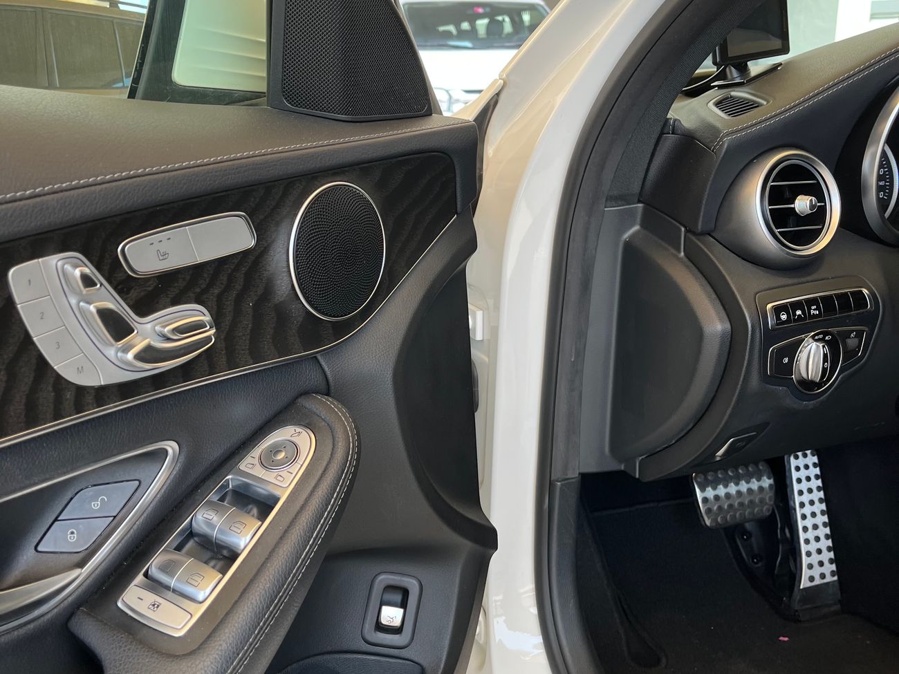 مرسيدس بنز C 200 2 L