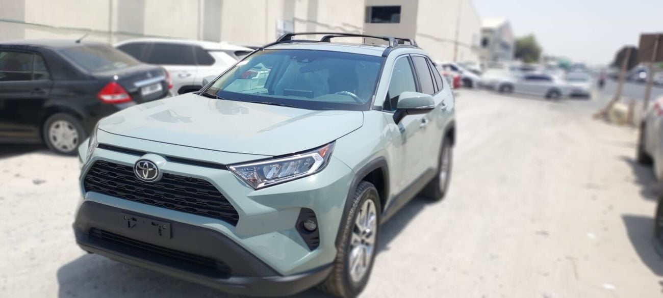 Toyota RAV4 XLE 2.5 FWD