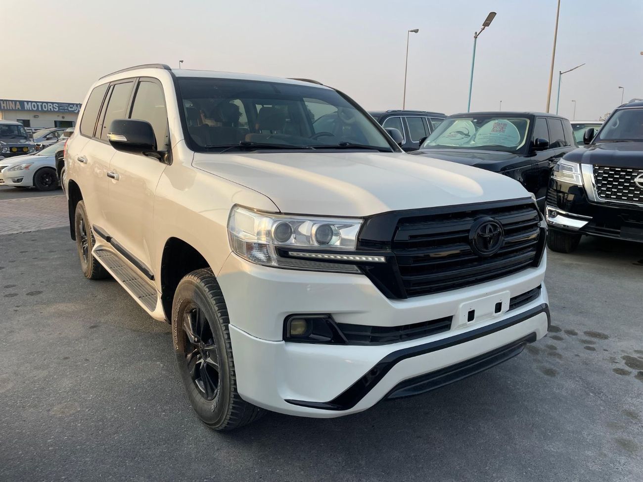 Toyota Land Cruiser GXR 4.0L (271 HP) 4WD