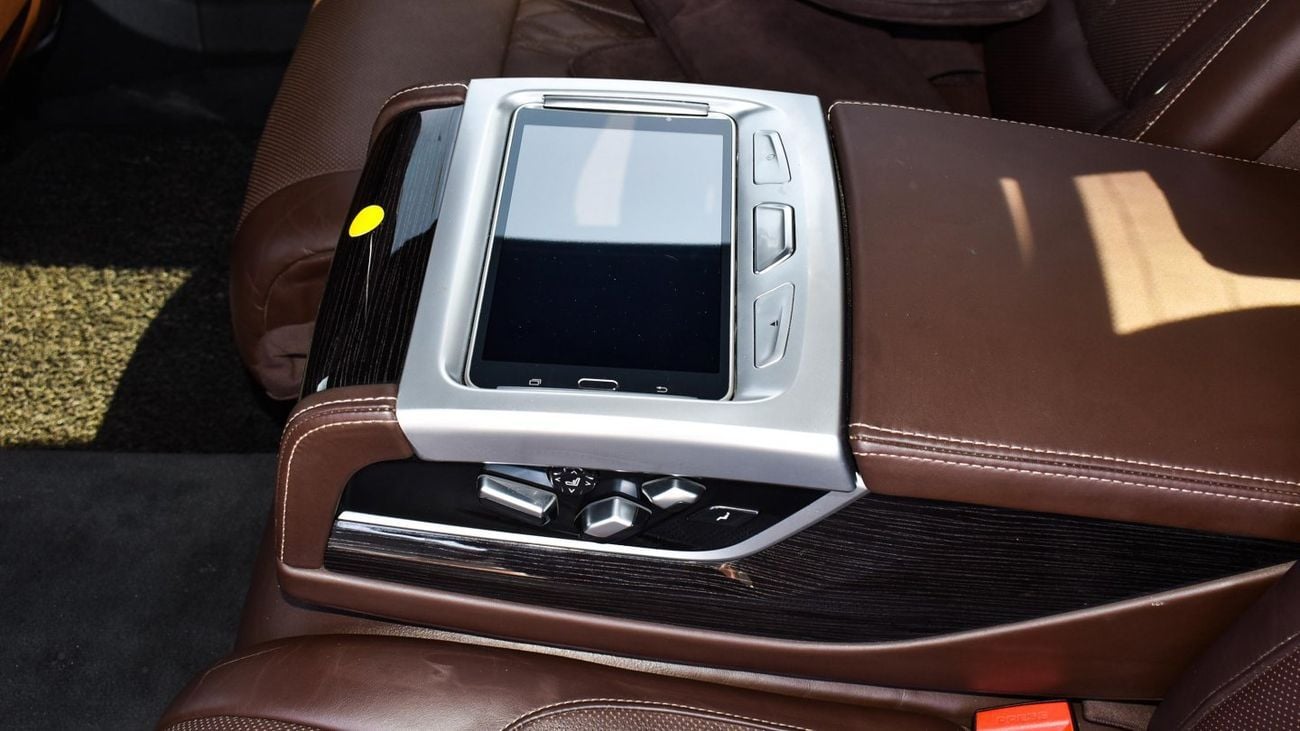 بي أم دبليو 760Li xDRIVE بي ام دبليو 760