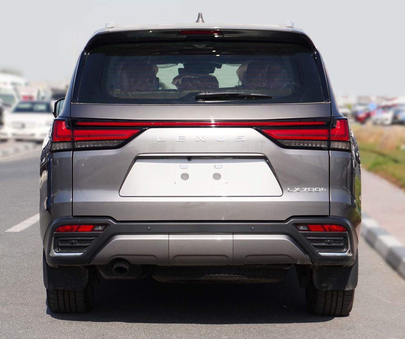 لكزس LX 700h LX700 3.5L HEV (22' ALY, HEAD-UP DISPLAY, 7STR W/ RSE)