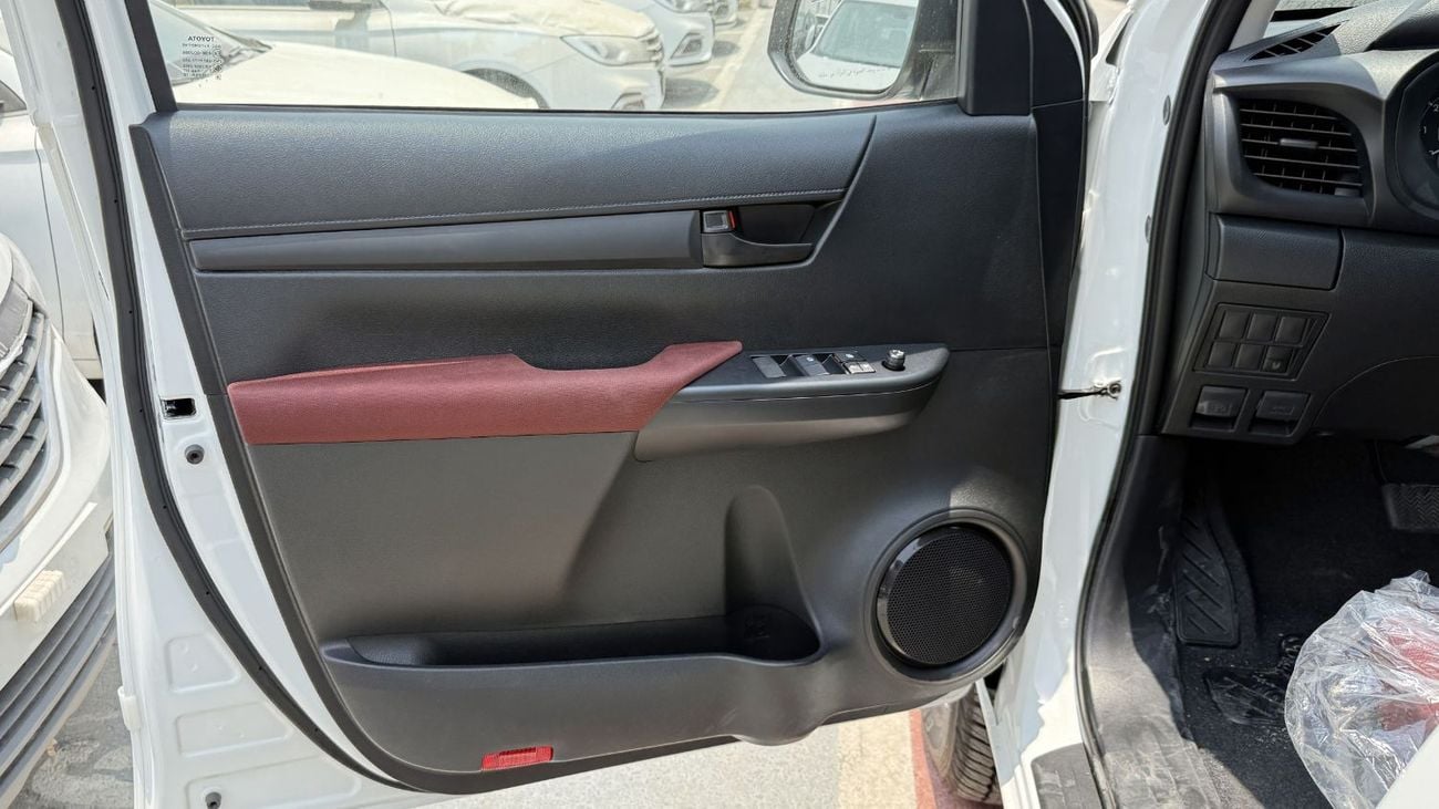تويوتا هيلوكس Toyota Hilux 2.4L Diesel AT 2025YM