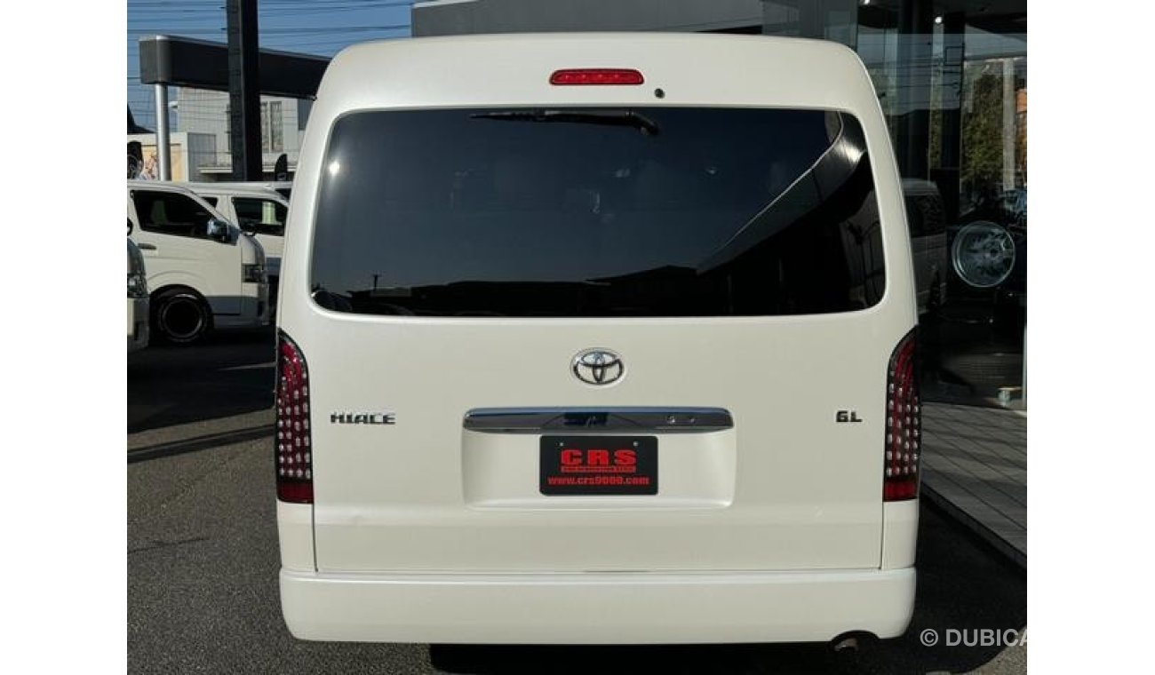 Toyota Hiace TRH214W