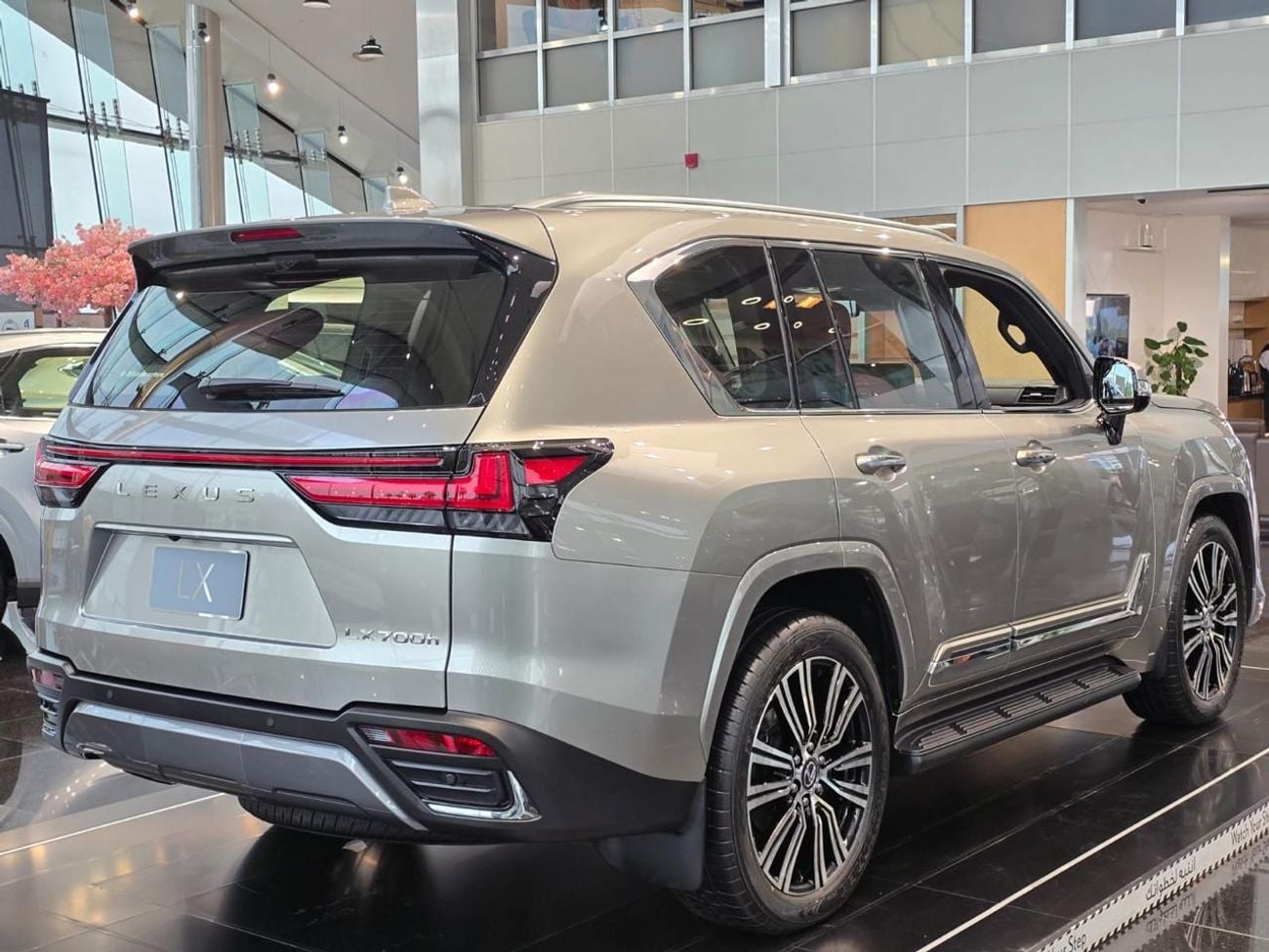 Lexus LX700h SIGNATURE