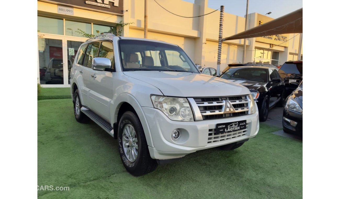 Mitsubishi Pajero Gulf - without accidents - alloy wheels - back wing - excellent condition, you do not need any expen