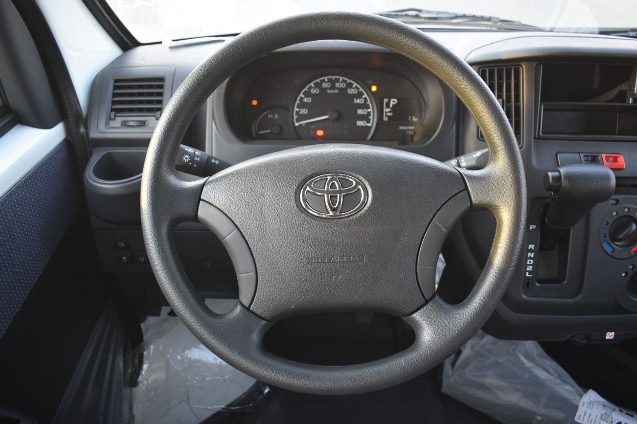 تويوتا لايت آيس