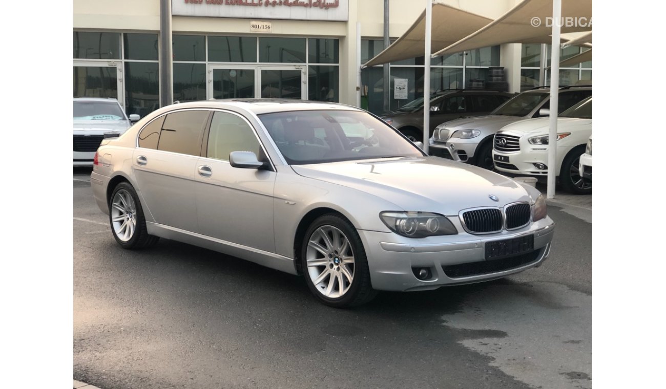 BMW 730Li BMW 730 MODEL 2007 GCC car perfect condition full option low mileage sun roof leather seats back cam