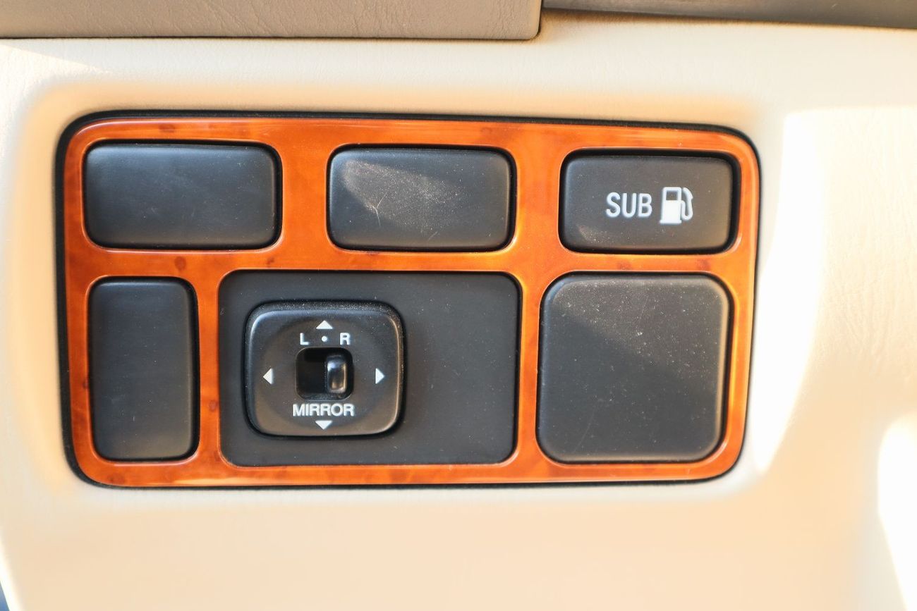 Toyota Land Cruiser toyota land cruiser GXR 4.5L  2006