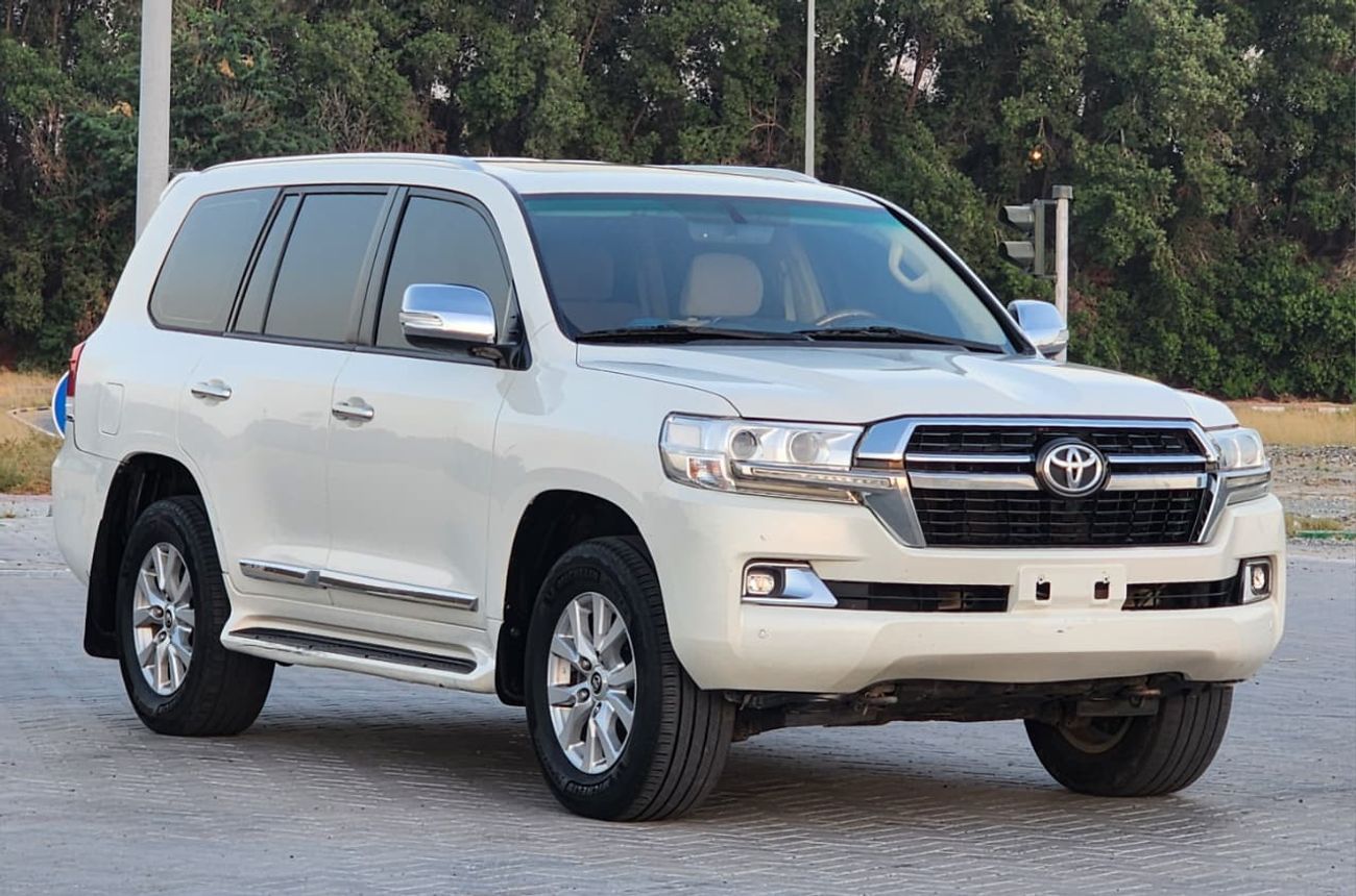 Toyota Land Cruiser GXR .DIESEL FULL OPTION