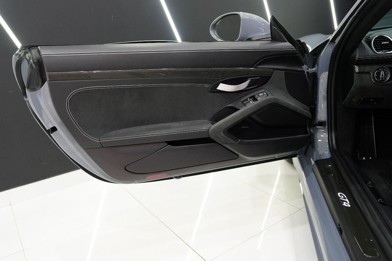 Porsche Cayman Cayman GT4, PDK Transmission, Carbon Interior, Sport Chrono Pack, Al Nabooda Warranty!!