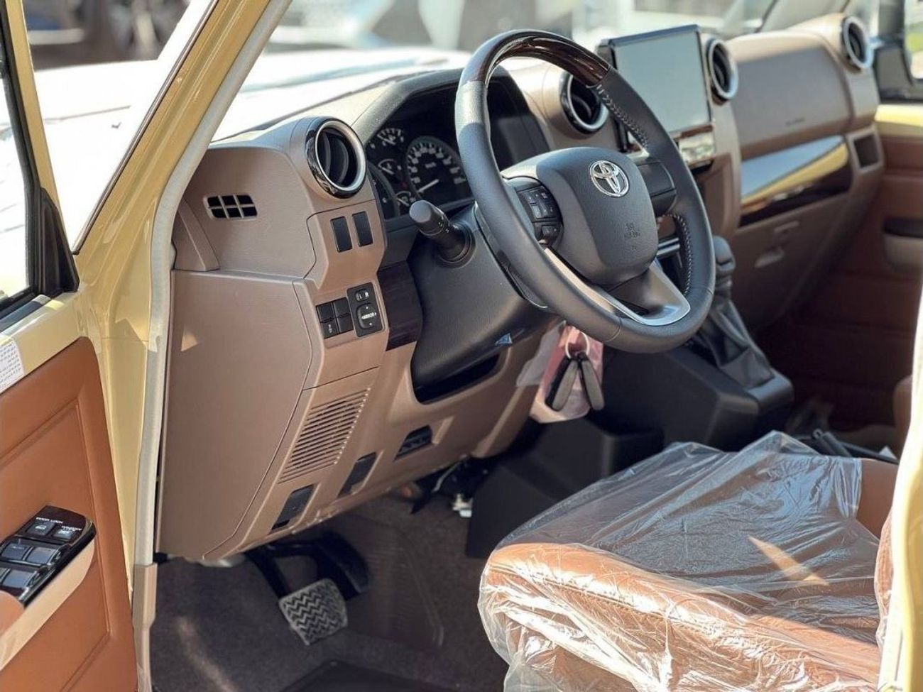 تويوتا لاند كروزر 70 LC76 2.8L DSL A/T // 2024 // FULL OPTION WITH  CRUISE CONTROL , DVD&REAR CAMERA // SPECIAL OFFER //