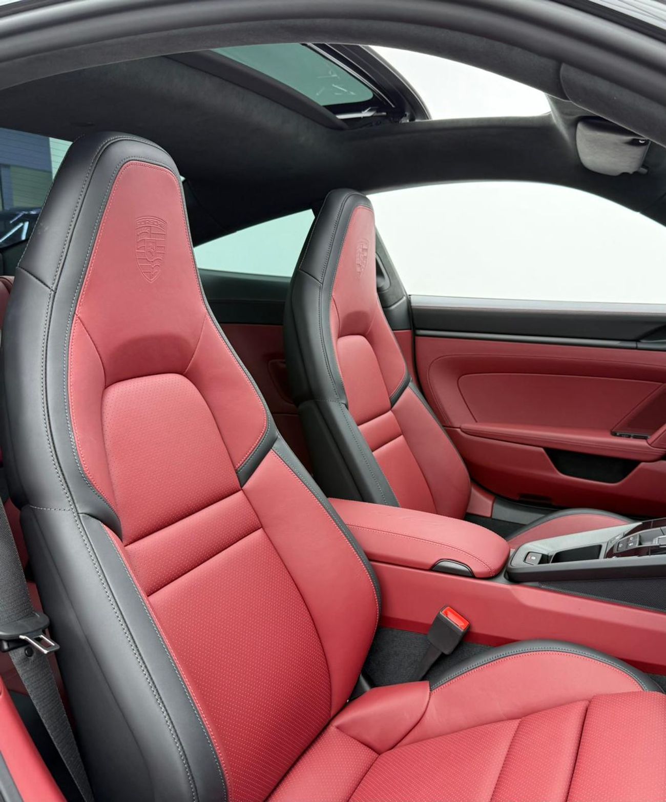 بورش 911 2025 Porsche 911 Carrera GTS, 2027 Porsche Warranty, Sport Chrono Package, Low Km, Fully Loaded, GCC