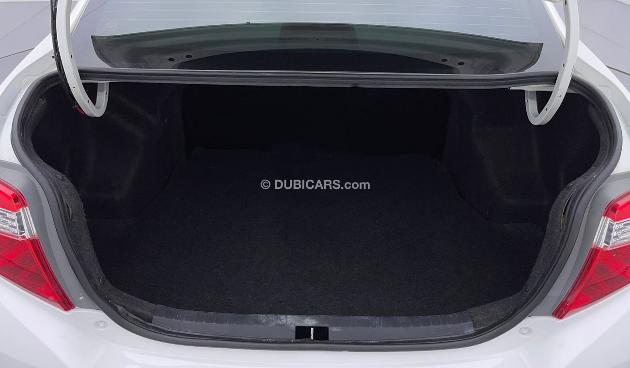 تويوتا يارس SE 1.5 | بدون دفعة مقدمة | اختبار قيادة مجاني للمنزل