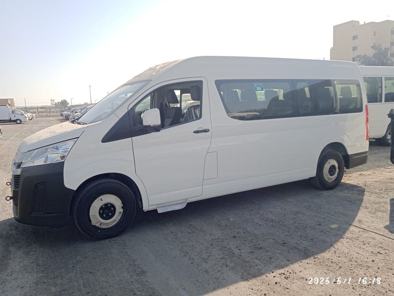 تويوتا هاياس 3.5L PETROL DX 13 SEATER AUTOMATIC TRANSMISSION