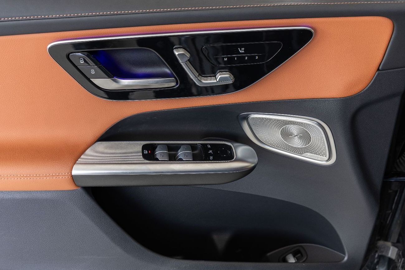 مرسيدس بنز GLC 300 Amazing Price | Mercedes-Benz GLC 300 SUV | 4Matic | HUD | 2024