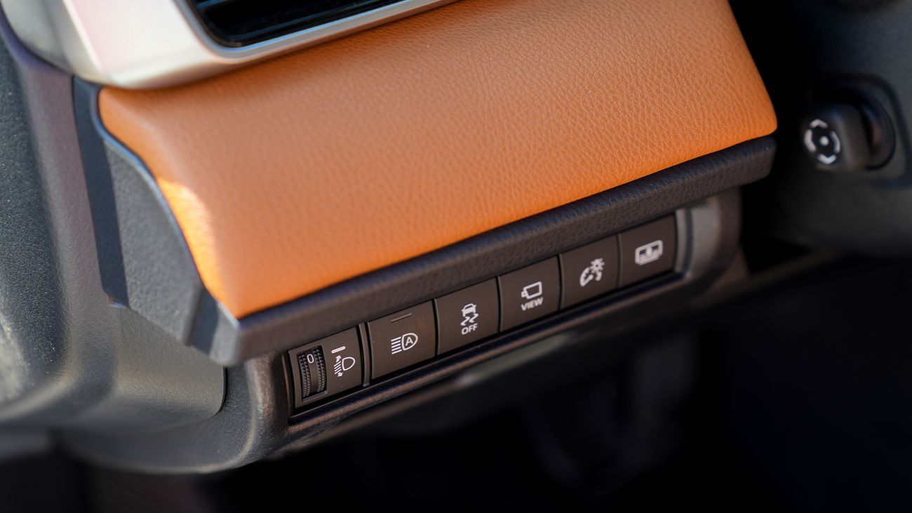 تويوتا كامري Hybrid