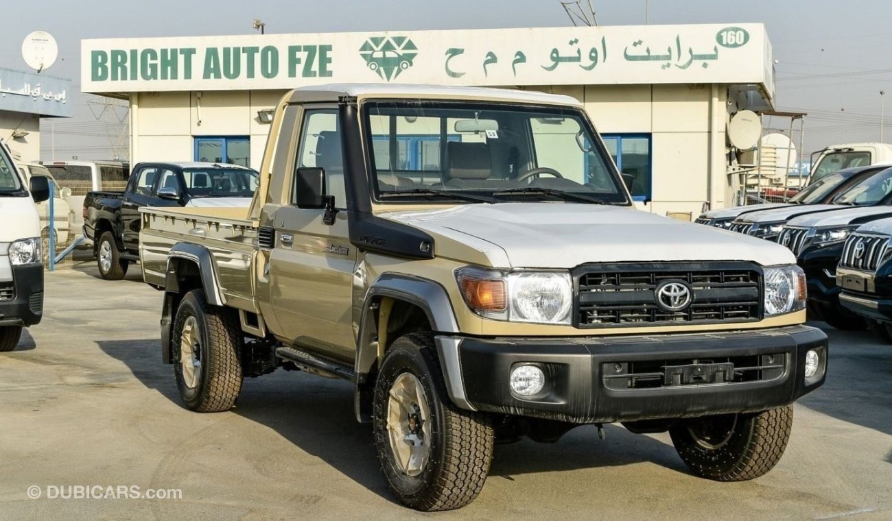 Toyota Land Cruiser Pick Up 4.2L Diesel V6 Single Cabin with power window