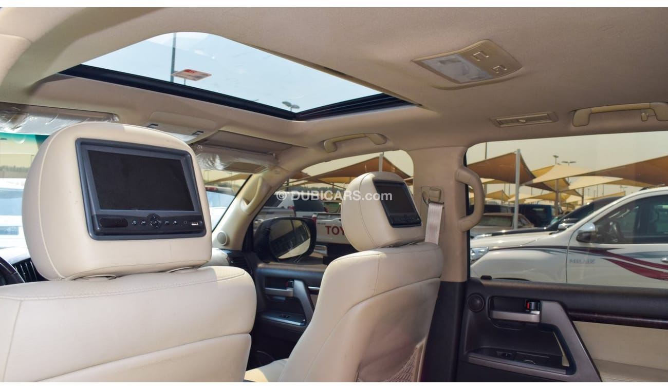 Toyota Land Cruiser VXR 5.7 V8 60th Anniversary