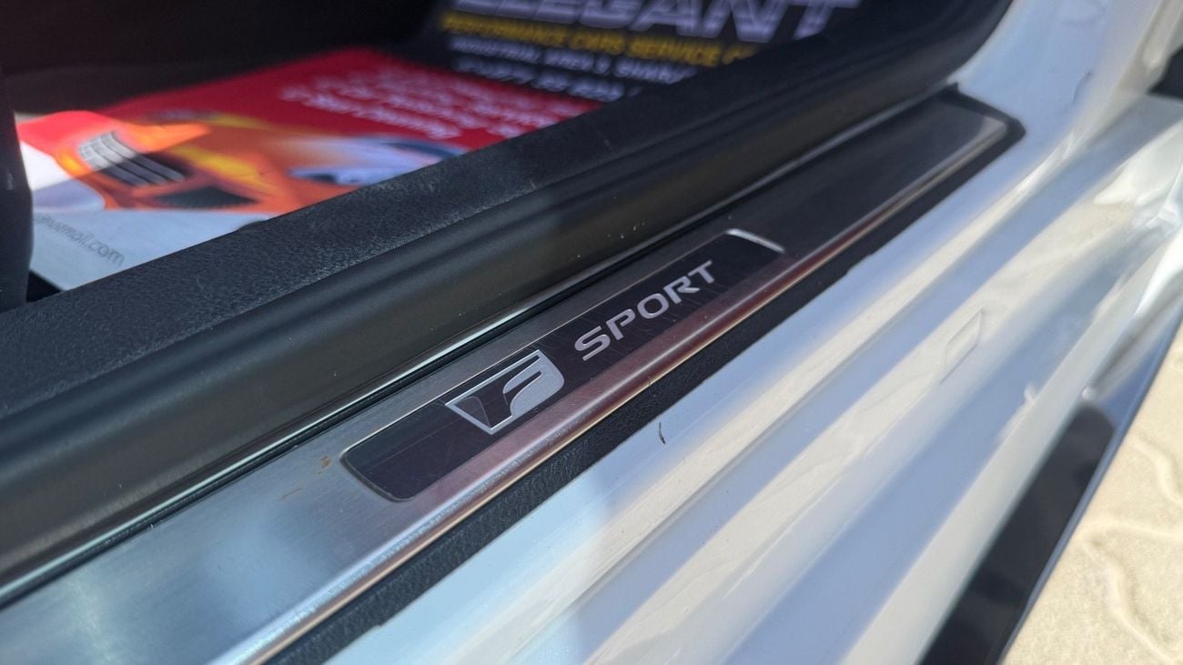 لكزس IS 350 F Sport Platinum 3.5L