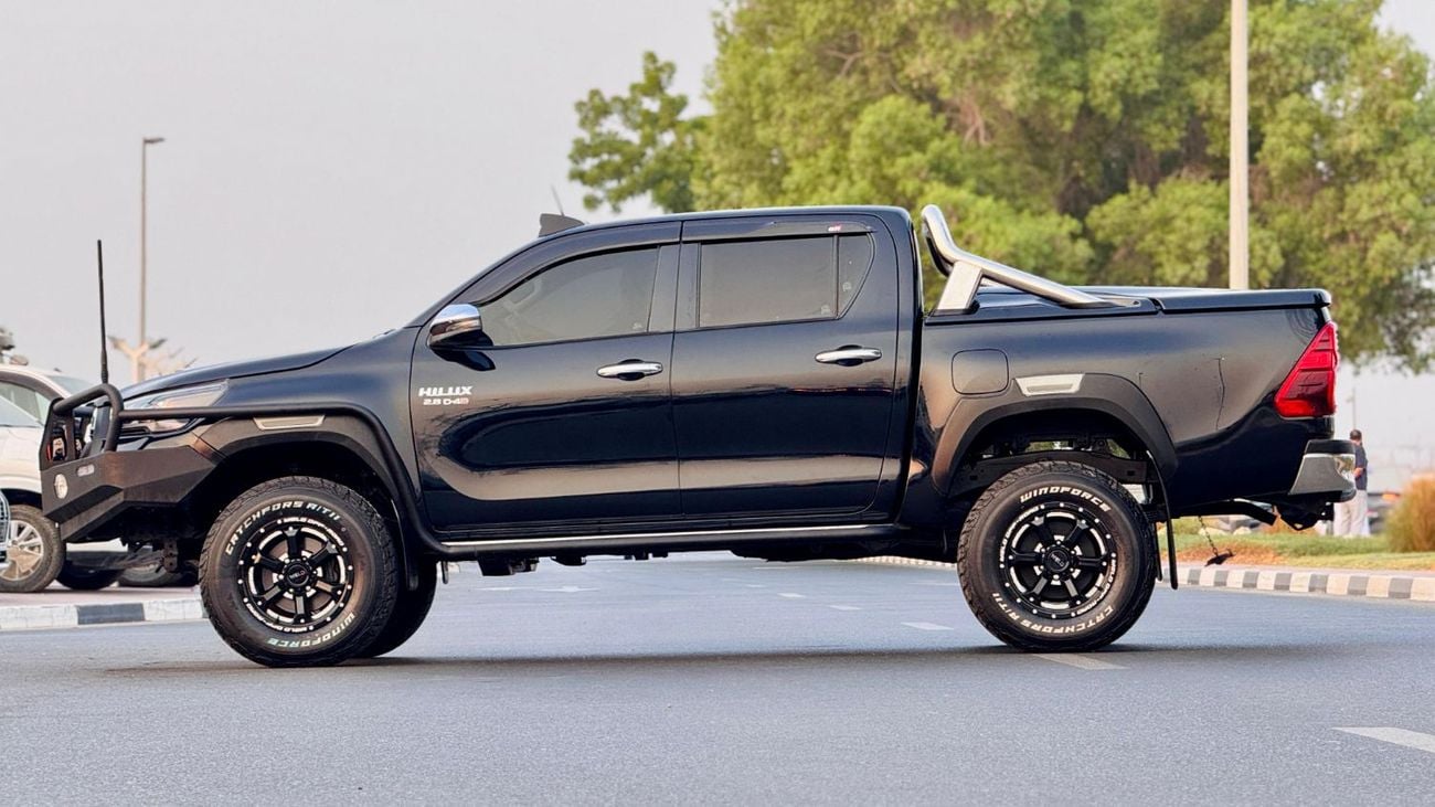 Toyota Hilux DOUBLE CABIN | GTK BULL BAR | HEAVY LED SPOTLIGHTS | AT | 2.8L DIESEL ENGINE