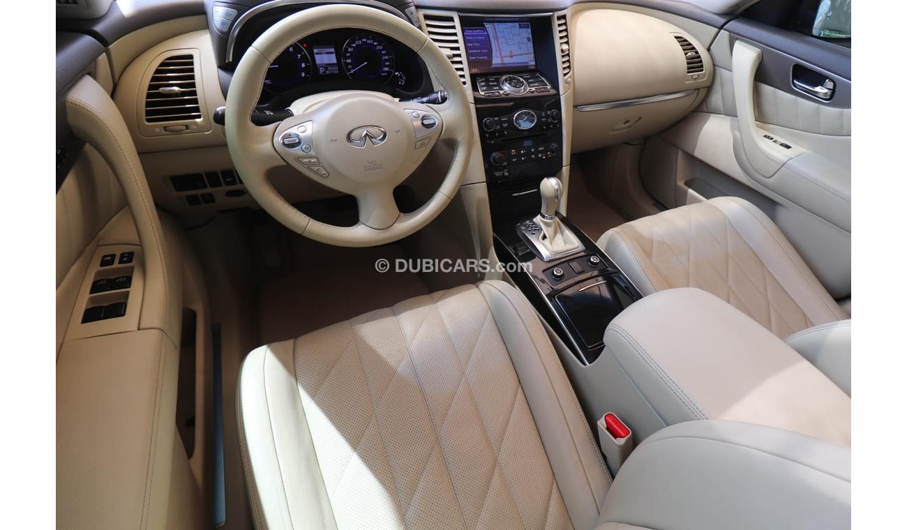 Infiniti QX70 S51