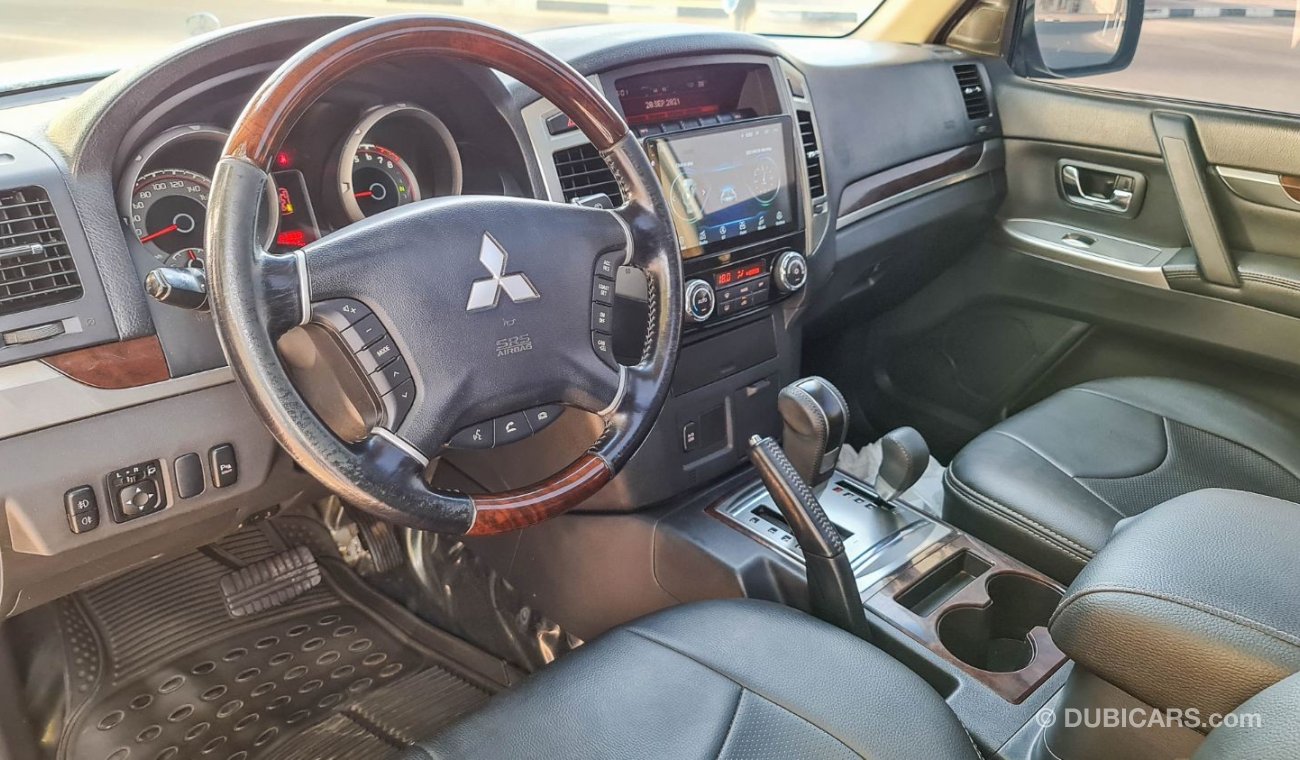 Mitsubishi Pajero SWB 2017 3.8L Agency Warranty Full Service History GCC