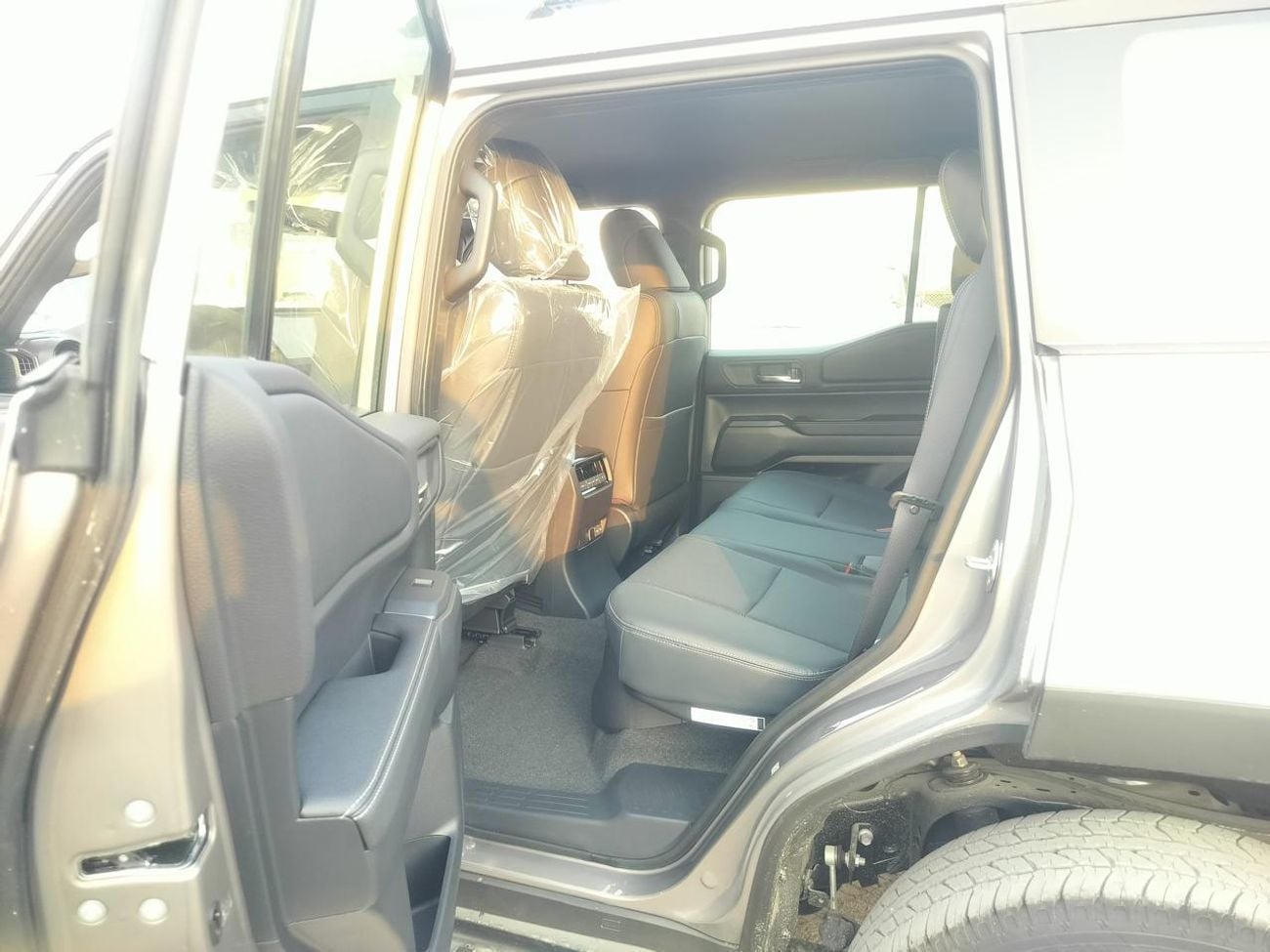 Toyota Prado VXR Toyota Prado Limited Petrol 2.7L 2026