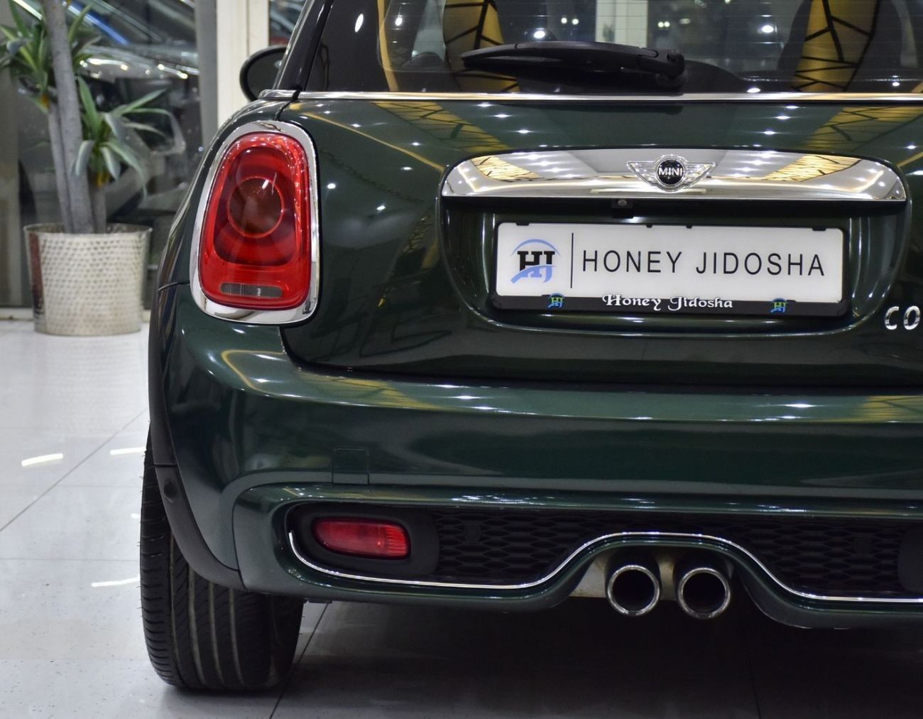 Mini Cooper S EXCELLENT DEAL for our Mini Cooper S ( 2018 Model ) in Green Color GCC Specs