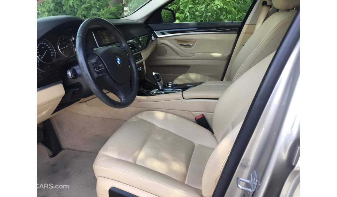 BMW 520i i Under Warranty GCC 2015