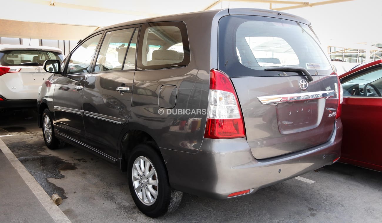 Toyota Innova 2.7G