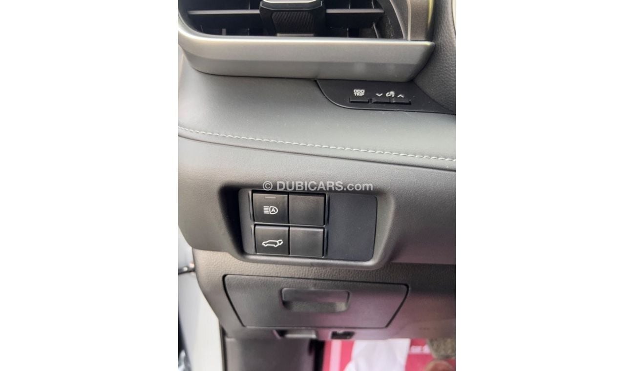 Toyota Highlander 2021 XLE FULL OPTION VIP INTERIOR V6 AWD USA IMPORTED- UAE PASS AND FOR EXPORT!!