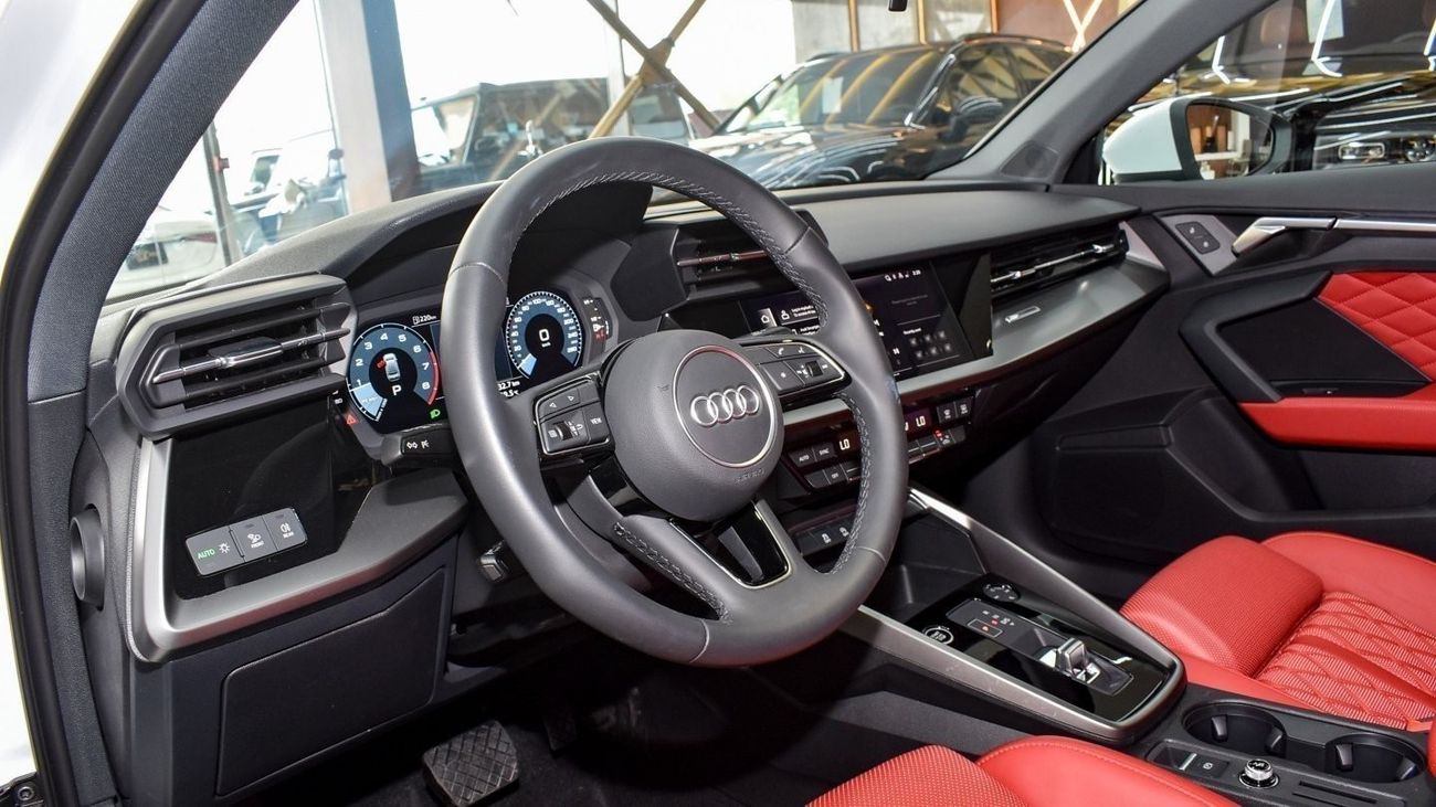 Audi A3 AUDI 35 TFSI  S-Line 2024